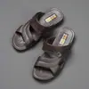 Sandalias de Envío Gratis Verano Nuevas Sandalias de Playa de Doble Uso para Hombre Hogar Exterior Antideslizantes Sandalias para Hombre