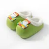 Bonitas zapatillas de algodón para niños, unisex, cálidas y forradas de felpa, hechas de material EVA, impermeables, con suelas extraíbles, adecuadas para padres e hijos, disponibles en tallas para niños pequeños y mayores