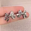 Nuevos Pendientes de Lazo Exquisitos de Metal Versátiles Europeos y Americanos para Mujer, Diseño de Moda y Personalizado, Pendientes Lindos, Estilo Popular