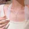Colar de Aço Titânio com Pingente de Borboleta Pérola e Franja Feminino 2025 Novo Acessório de Moda Casual de Alta Qualidade Corrente para Clavícula