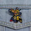 Nuevo juego creativo broche de escorpión insignia de personaje de dibujos animados accesorio bidimensional para ropa de hombre y mujer mochila