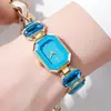 Transmisión en vivo de reloj pequeño de azúcar color gema grande esmeralda nicho alta gama lujo moda pulsera reloj mujer
