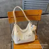 Bolsa de axila simples de grande capacidade estilo coreano para mulheres, novo modelo 2026, bolsa de ombro transversal para o dia a dia, mochila casual