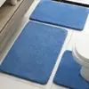 Juego de Tres Piezas para Baño: Alfombrilla de baño en forma de U, Felpudo antideslizante para puerta, Alfombra de baño con fuerte absorción de agua