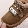 2025 Nuevo Invierno Zapatos Grandes de Algodón para Bebé Forrados de Felpa para Heattech y Lindos Zapatos Infantiles de Dibujos Animados con Suela Suave Venta al por Mayor 5005