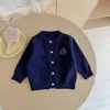 Suéter Cardigan de Estilo Británico para Niños de Primavera y Otoño para Bebés Niñas con Bordado de Corona Chaqueta de Punto Suave y Cómoda para Niños En Stock