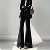 Naranja joven # Jeans holgados para mujer, ligeramente acampanados, con un efecto favorecedor y adelgazante, diseñados para cubrir las piernas, elegantes, casuales, versátiles y de largo completo