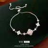Pulseira Flor de Zircônia Rombo Dourada Eletrodepositada, Pulseira Minimalista de Nicho de Luxo Leve, Joia Versátil de Alto Padrão com Temperamento