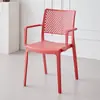 Cadeiras de Jantar de Plástico Vazadas para Hotéis, Pousadas e Uso Doméstico; Cadeiras de Plástico Empilháveis; Cadeiras de Espera para Lojas de Chá com Leite; Cadeiras com Encostos