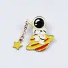 Insignias Metálicas con Diseño Creativo de Dibujos Animados, Broches Combinados Lindos de Personajes y Coches, Accesorios Decorativos para Ropa y Mochilas de Niños