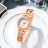 Relógio Novo com Pulseira de Aço para Comércio Exterior para Estudantes Femininas, Pulseira Tipo Bracelete de Joia da Moda e Tendência Estilo Coreano Relógio Elegante com Pulseira de Aço para Mulheres
