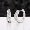 Pendientes de Cruz Geométricos de Lujo Microincrustados Moda Europea y Americana Hebilla de Oreja Exquisita Estilo Frío Pendientes de Gama Alta para Mujer