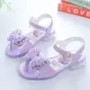 Zapatos para niños, sandalias de princesa para niñas, nuevo de verano 2025, suela suave, lazo de pedrería para bebé, zapatos de baile para estudiantes de primaria