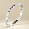 Pulseiras de Aço Titânio Transfronteiriças para Meninas, Pulseiras de Aço Inoxidável Que Não Desbotam, Design de Nicho com Padrão da Grande Muralha, Pulseiras Simples e Modernas