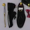 Sapatos de Couro Masculinos Suede Slip-on Cobrem os Pés Couro Genuíno Sapatos de Couro Masculinos Casuais Britânicos Mocassins com Franja Sapatos para Dirigir
