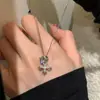 Colar Titanium Aço Integral Letra H Sênior de Nicho Corrente para Suéter All-match Elegante Feminino Corrente para Clavícula Acessórios de Cyber Celebridade Corrente de Colar