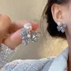 Brincos de Pérola com Flor de Diamante Incrustada Prata Versátil Moda Brincos de Alto Padrão Personalidade de Temperamento Nicho Atacado Mulheres