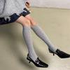 Calcetines de pantorrilla estilo ballet Mlu Calcetines altos hasta la rodilla de felpa grises Calcetines para niñas Versátiles Simples Estilo pasarela
