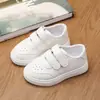 Sapatos de Bebê para Primavera e Outono 2026 Sapatos Antiderrapantes para Crianças Sola Macia Sapatos para Crianças Pequenas Novo Estilo Sapatos para Meninas Tênis Esportivos para Meninos
