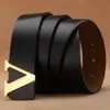 Cinturón de Cuero Genuino Versátil de Moda para Hombres Jóvenes, Cinturón de Hombre Liso con Letras Casual de Negocios, Venta al por Mayor de Fabricante de Tendencia