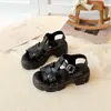 Sandálias Femininas Estilo Novo Primavera e Verão, Sapatos Romanos Tecidos de Bico Fechado com Solado Grosso, Sapatos Versáteis e Modernos Estilo Princesa com Strass