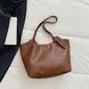 Versión Coreana del Nuevo Diseño de Nicho Versátil para Desplazamientos Cuero Suave Retro Gran Capacidad Bolso de Mano Bolso de Hombro Tote para Mujeres
