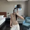 Camiseta de Manga Corta con Cuello Redondo y Rayas de Bloques de Color Retro para Mujer Verano 2026 Nueva Versátil Ajustada Hombro Normal Top de Estudiante Moderno
