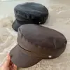 Gorra Octagonal de Cuero PU Retro para Mujer Estilo Británico Moda Temperamento Gorra Plana Hace que las Caras Grandes Parezcan Más Pequeñas Boina Gorra de Periódico