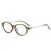 Gafas de Sol Ovaladas con Montura Negra Retro para Mujer con Patillas Metálicas Delgadas y Decoración de Remaches, Protección UV, Adelgazantes, Protector Solar