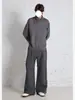 Suéter de cuello alto medio estilo retro americano con textura de canalé vertical, colección otoño 2026 para hombre, de alta gama, corte holgado y tejido versátil
