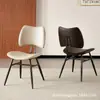 Mesa y Sillas de Comedor de Lujo Ligero de Gama Alta, Diseño Minimalista Moderno en Cuero, Estilo Mid-Century, con Respaldo, para Uso Doméstico