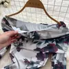 Vestido con estampado de volantes, cuello de solapa, hombros descubiertos, manga trompeta, adelgazante, temperamento, de alta gama, Fan Xiaozhong