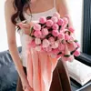 Produto Acabado: Manta com Buquê de Rosas Tricotada à Mão, Manta Floral, Manta de Lã para Soneca, Presente para Namorada ou Melhor Amiga no Festival Qixi