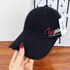 Personalidad Urbana Sombrero Duro Desgastado Ala Plana Bordado Lateral de Letras para Mujer Nueva Circunferencia de Cabeza Grande Gorra de Béisbol Unisex