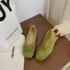 Sapatilhas redondas estilo francês com laço, novo modelo outono e inverno 2026, de sola reta, delicadas, de corte baixo, sapatos Mary Jane estilosos