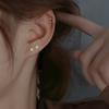 Pendientes con agujeros para las orejas, nuevos pendientes de moda 2022, elegantes y sencillos, combinables, elegantes y compactos para mujer.