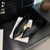 Zapatos Planos de Charol con Hebilla en V y Corte Lateral para Mujer que Aumentan la Altura 4 cm, Nuevo Estilo Verano 2025, Sexy de Punta Fina