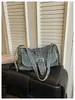 Yuezi 2026 Verano Nuevo Diseño Bolsa para Motocicleta Retro Moderna Chica Popular Bolso de Axila Moda Versátil Mezclilla Bolso Cruzado