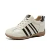 Zapatillas de ballet para mujer que aumentan la altura para personas menudas, nuevas de otoño 2026, suela blanda, deportivas casual retro