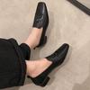 Sapatos Mocassins Básicos Versáteis de Couro Bovino Texturizado 2025 Sapatos Pequenos Quadrados de Salto Baixo Grosso Couro Genuíno Boca Profunda Sapatos Únicos para Mulheres