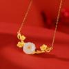 Conjunto de pulsera, anillo y collar a juego con diseño retro de flor de ciruelo y jade hetiano chapado en oro de plata de ley S925 de One Deer