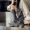 Calcetines de becerro grises para niños medias de primavera y otoño medias jk negras calcetines altos de algodón puro con rayas verticales para las cuatro estaciones con botas