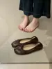 Zapatos de tacón de pezuña de cerdo de punta dividida con pajarita retro francesa estilo coreano para mujer, nuevos zapatos planos de ballet rojos de primavera y otoño