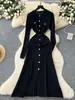 Vestido Largo de Punto con Botones Metálicos, Cuello Redondo, Manga Larga, Estilo Francés Transfronterizo, Ajustado de Alta Gama, Inspirado en Chanel