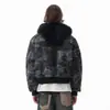 Chamarra de algodón camuflaje Zuoshandiao, estilo punk moderno de invierno para hombre, acolchada y engrosada, con cuello y capucha de piel sintética, abrigo corto de algodón