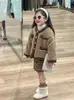 Colección de Invierno 2024 Nuevo Estilo Coreano Ropa Infantil Suéter Chic para Niñas con Falda Estampada de Leopardo