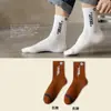 Calcetines Zhuji Otoño e Invierno Calcetines de Media Pantorrilla para Hombres, Antiolor, Absorbentes de Sudor, Transpirables Deportivos Calcetines de Caña Alta, Calcetines Largos para Hombres y Mujeres