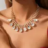 Conjunto de Pendientes y Collar con Borla de Gota de Agua Incrustada de Diamantes, Cadena para Clavícula Exquisita y de Moda Europea y Americana, Joyería de Lujo Ligero y de Alta Gama