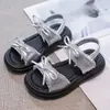 Zapatos de Encaje para Niñas 2026 Zapatos de Playa Estilo Princesa Suela Suave Punta Abierta Zapatos de Moda Moño Sandalias de Verano para Niños