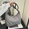 Bolsa de Ombro Transversal de Tecido de Nylon Versátil para o Dia a Dia 2025 Nova Grande Capacidade Bolsa de Axila Bolsa Feminina Plissada Atacado